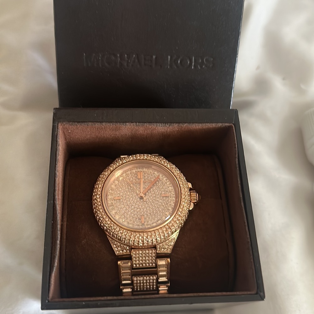 MK Camille Glitz Rose gold pavé crystal round watch - Picture 6 of 8